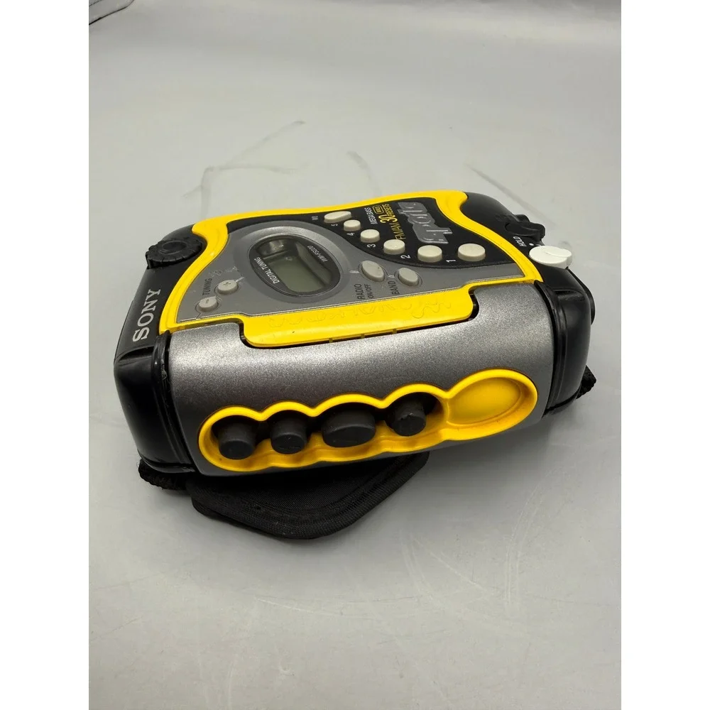 Sony Sports Walkman WM-FS220 Yellow Black Digital Tuner Cassette Player, Works!